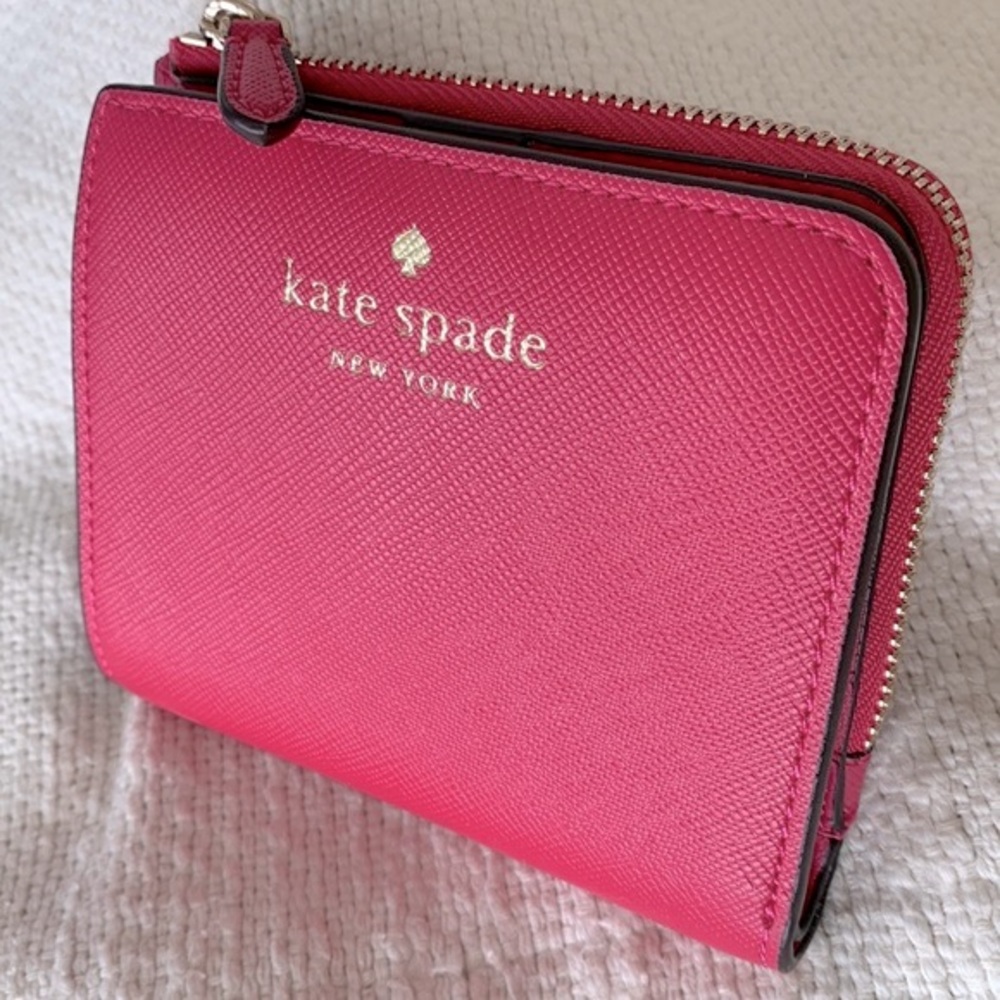 Kate Spade pink L zip bifold wallet with coin zip pocket. New!
